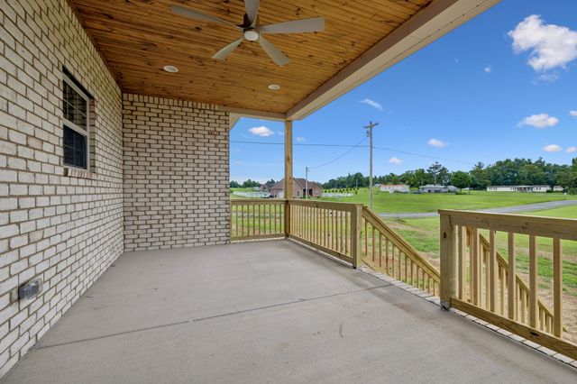 175 Cheney Ln, Lafayette, TN 37083