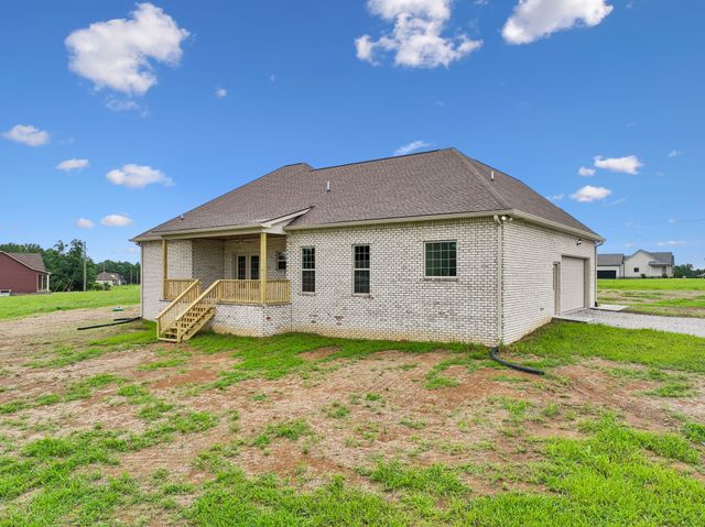 175 Cheney Ln, Lafayette, TN 37083