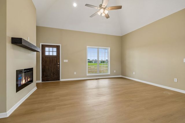 175 Cheney Ln, Lafayette, TN 37083
