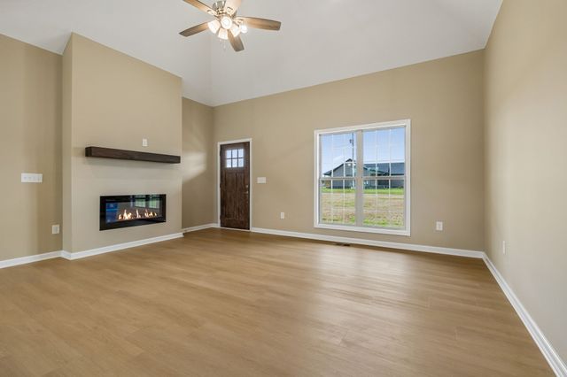 175 Cheney Ln, Lafayette, TN 37083