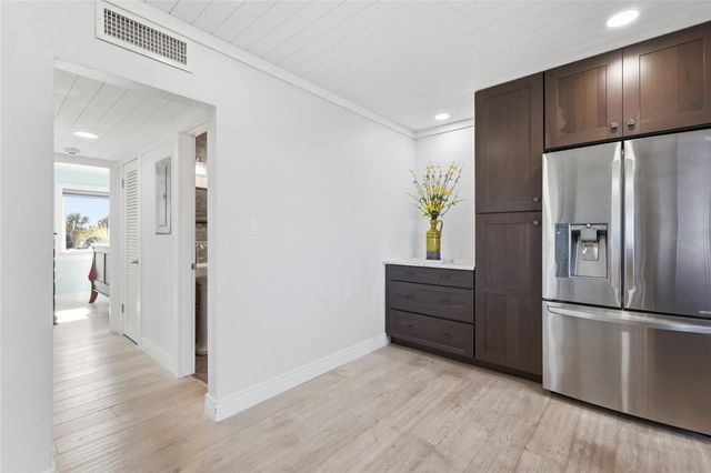 765 JOHN RINGLING BOULEVARD 23, Sarasota, FL 34236