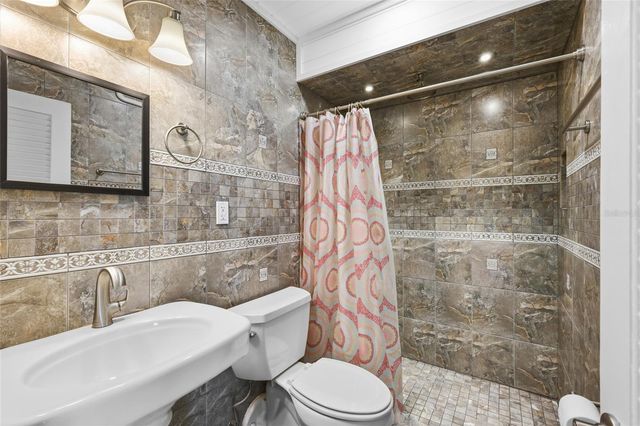 765 JOHN RINGLING BOULEVARD 23, Sarasota, FL 34236