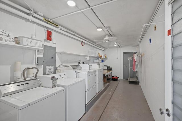 765 JOHN RINGLING BOULEVARD 23, Sarasota, FL 34236