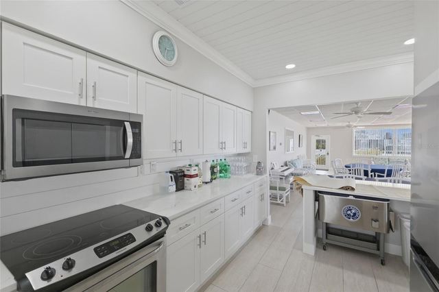 765 JOHN RINGLING BOULEVARD 23, Sarasota, FL 34236