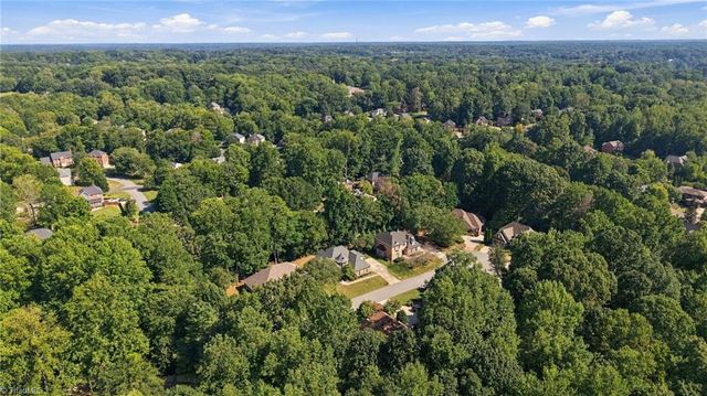 355 Brookton Drive, Clemmons, NC 27012