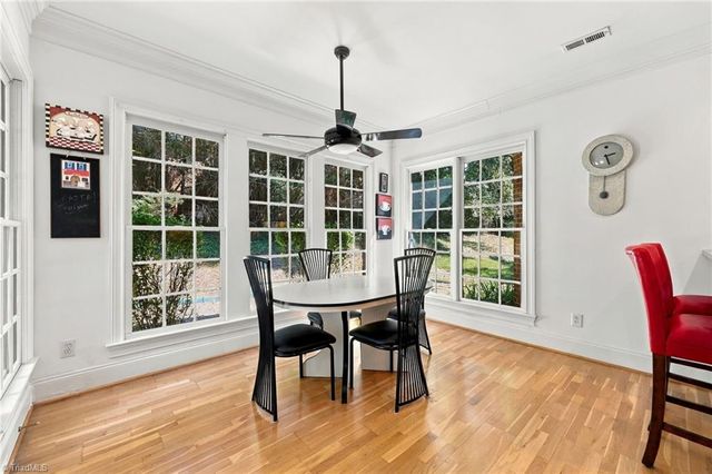 355 Brookton Drive, Clemmons, NC 27012
