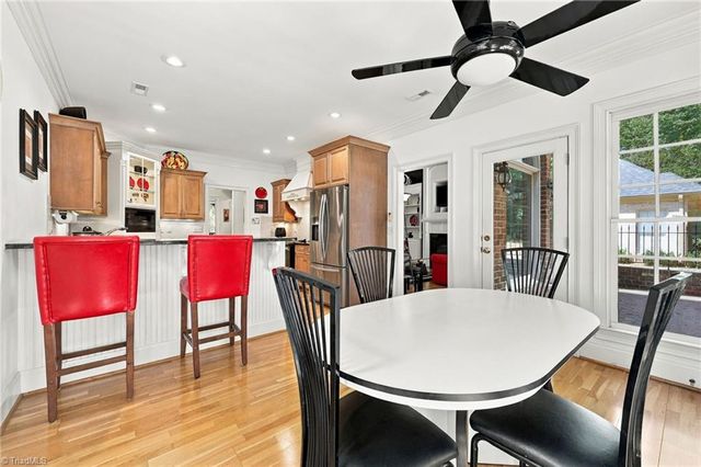 355 Brookton Drive, Clemmons, NC 27012