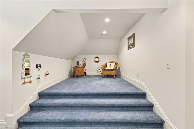 355 Brookton Drive, Clemmons, NC 27012