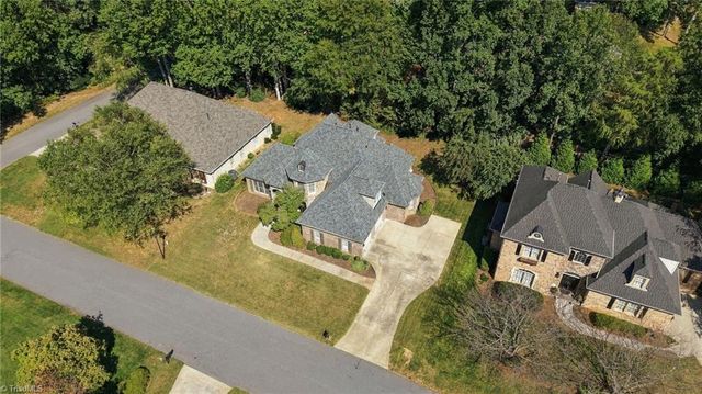 355 Brookton Drive, Clemmons, NC 27012