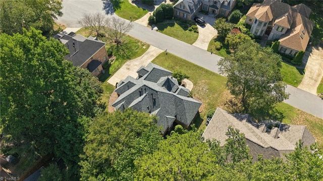355 Brookton Drive, Clemmons, NC 27012