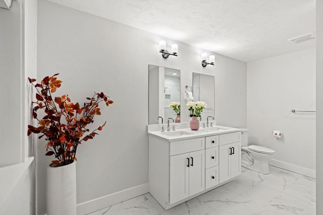 318 Bishop Street 318, Framingham, MA 01702