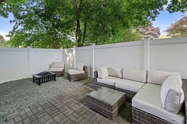 318 Bishop Street 318, Framingham, MA 01702
