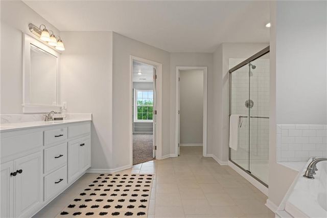 8969 NE 99th Street, Kansas City, MO 64157