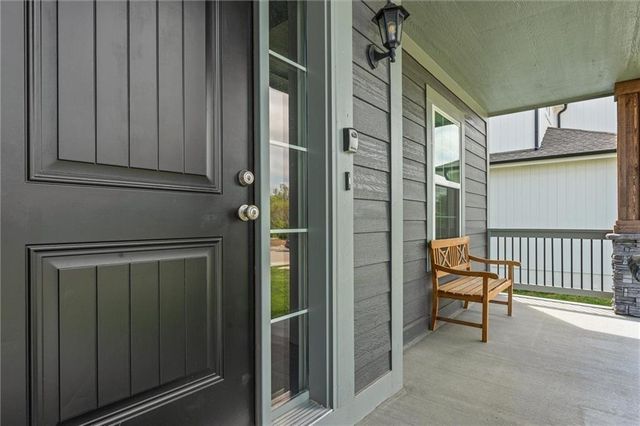 8969 NE 99th Street, Kansas City, MO 64157