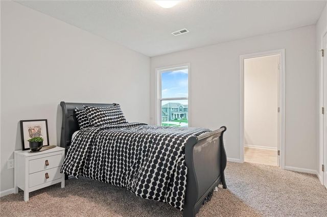 8969 NE 99th Street, Kansas City, MO 64157