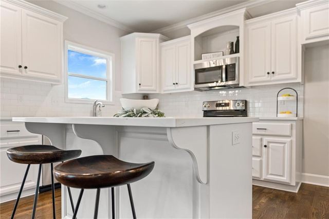 8969 NE 99th Street, Kansas City, MO 64157