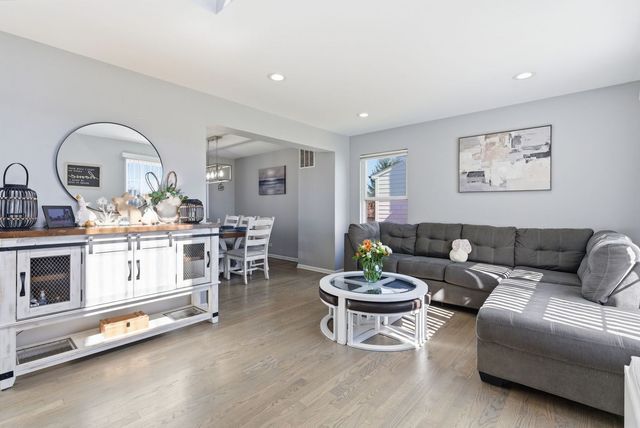 186 Manning Avenue, Montgomery, IL 60538