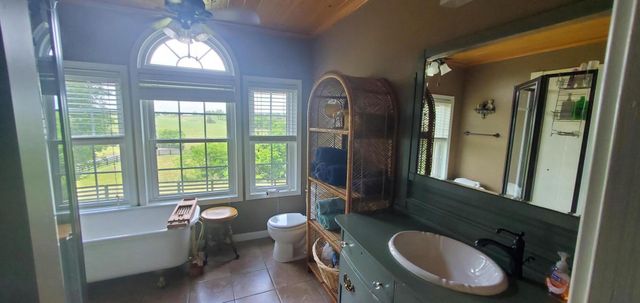 559 Moran Summit Road, Richmond, KY 40475