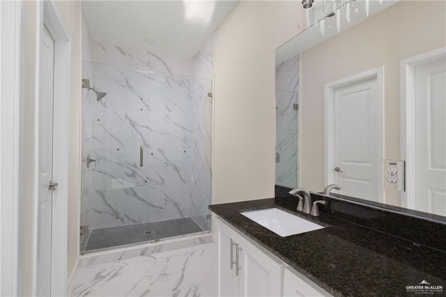 616 Mountain Road 5C, Mission, TX 78573