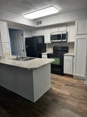 2312 Balsam Drive A105, Arlington, TX 76006