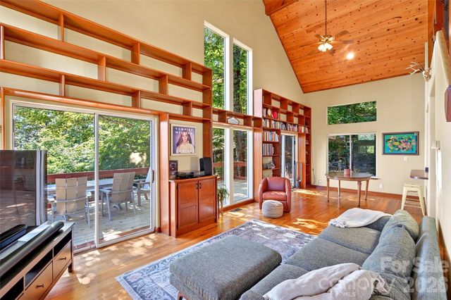 884 Pinnacle Parkway, Union Mills, NC 28167