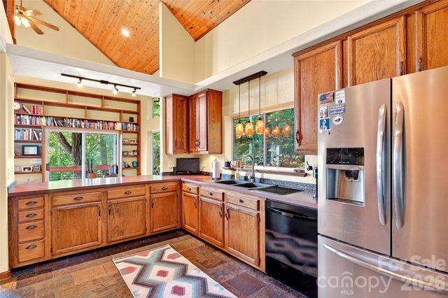 884 Pinnacle Parkway, Union Mills, NC 28167