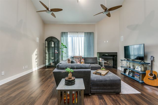 4213 Dickason Avenue 13, Dallas, TX 75219