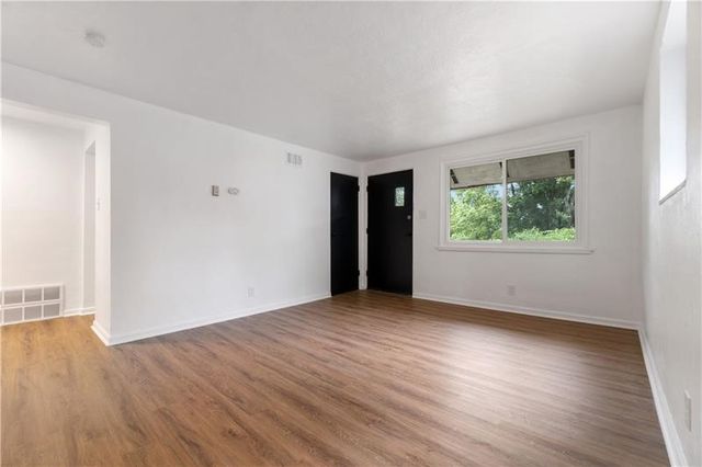 546 Old Frankstown Rd, Monroeville, PA 15146