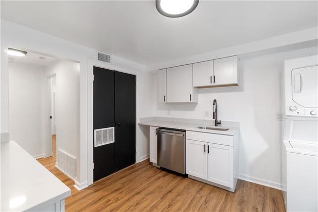 546 Old Frankstown Rd, Monroeville, PA 15146
