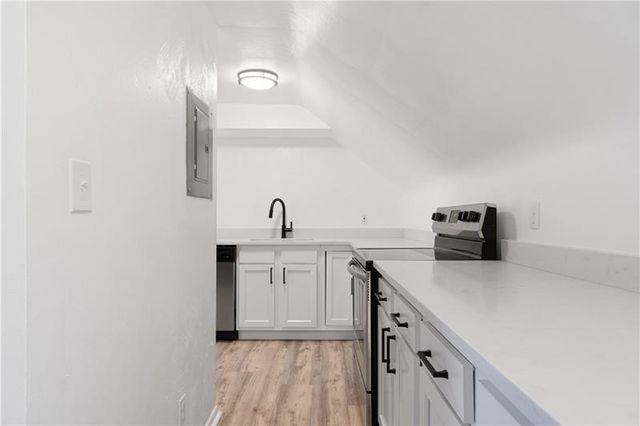 546 Old Frankstown Rd, Monroeville, PA 15146
