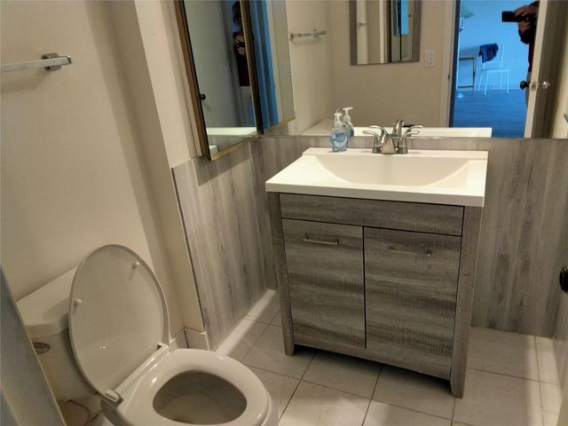 1200 Hibiscus Avenue 503, Pompano Beach, FL 33062