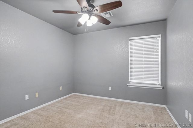 9816 E 109th Street N, Owasso, OK 74055