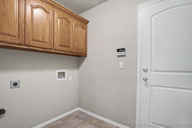 9816 E 109th Street N, Owasso, OK 74055