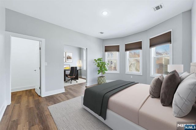 913 S 18th Street 2, Newark, NJ 07108