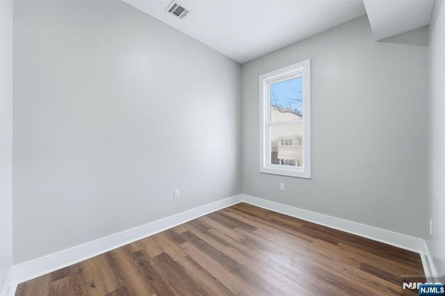 913 S 18th Street 2, Newark, NJ 07108