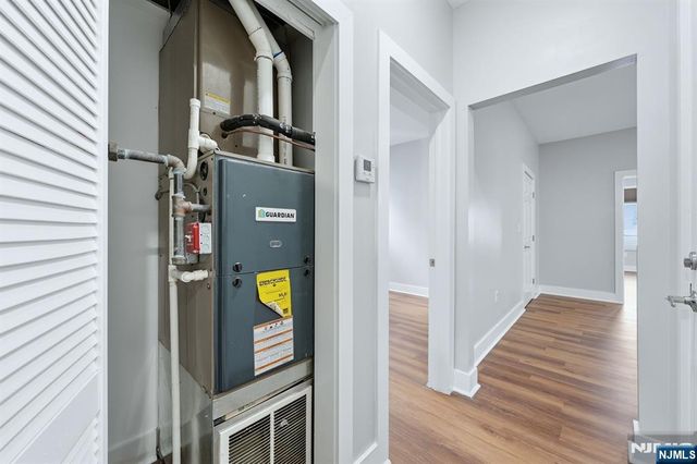 913 S 18th Street 2, Newark, NJ 07108