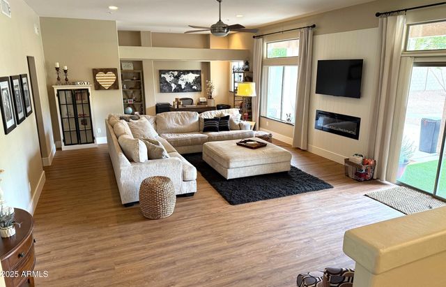 9547 W BENT TREE Drive, Peoria, AZ 85383