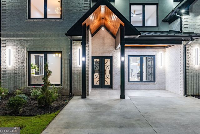 1613 Azalea Drive, Lawrenceville, GA 30043