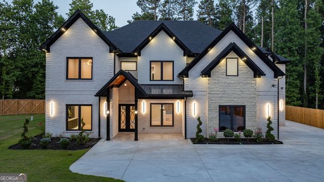 1613 Azalea Drive, Lawrenceville, GA 30043