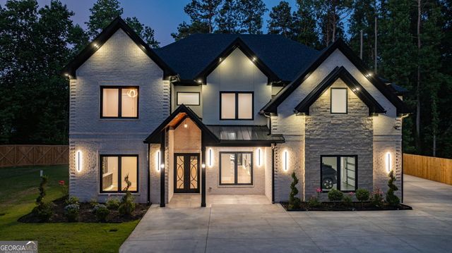 1613 Azalea Drive, Lawrenceville, GA 30043