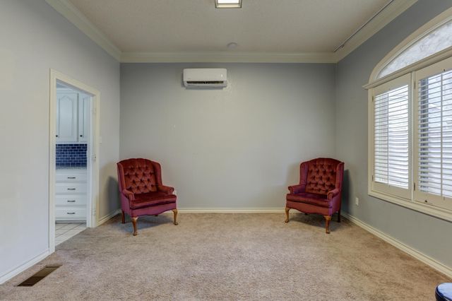 8708 Richmond Avenue, Lubbock, TX 79424