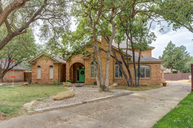 8708 Richmond Avenue, Lubbock, TX 79424