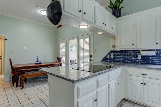 8708 Richmond Avenue, Lubbock, TX 79424