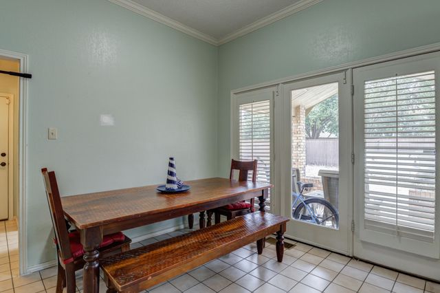 8708 Richmond Avenue, Lubbock, TX 79424