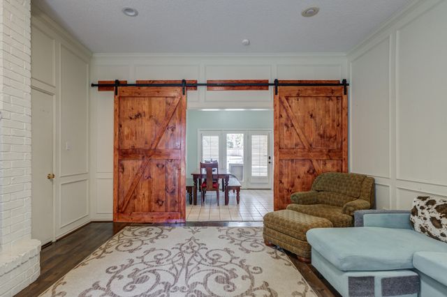 8708 Richmond Avenue, Lubbock, TX 79424