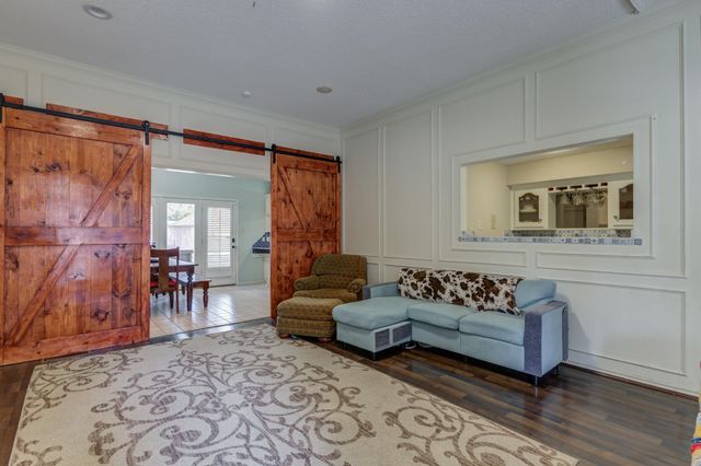 8708 Richmond Avenue, Lubbock, TX 79424