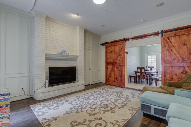 8708 Richmond Avenue, Lubbock, TX 79424