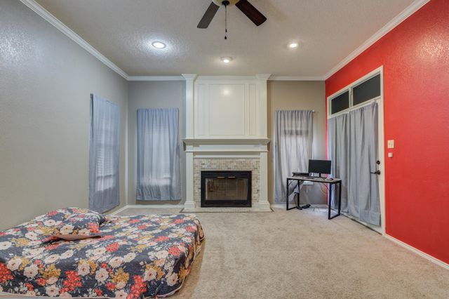 8708 Richmond Avenue, Lubbock, TX 79424