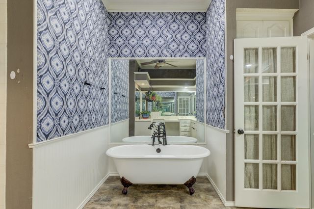 8708 Richmond Avenue, Lubbock, TX 79424