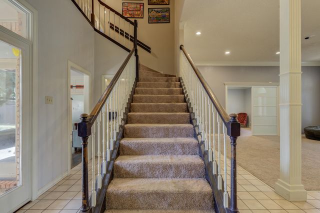 8708 Richmond Avenue, Lubbock, TX 79424